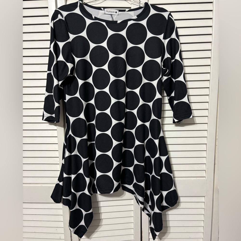 Chic Black and White Polka Dot Blouse